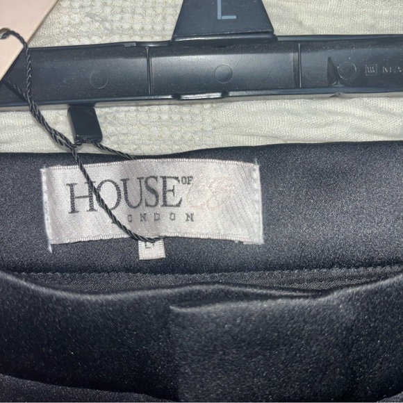 House of CB Amalia Black Satin Trousers | Size L+ - Picture 10 of 13